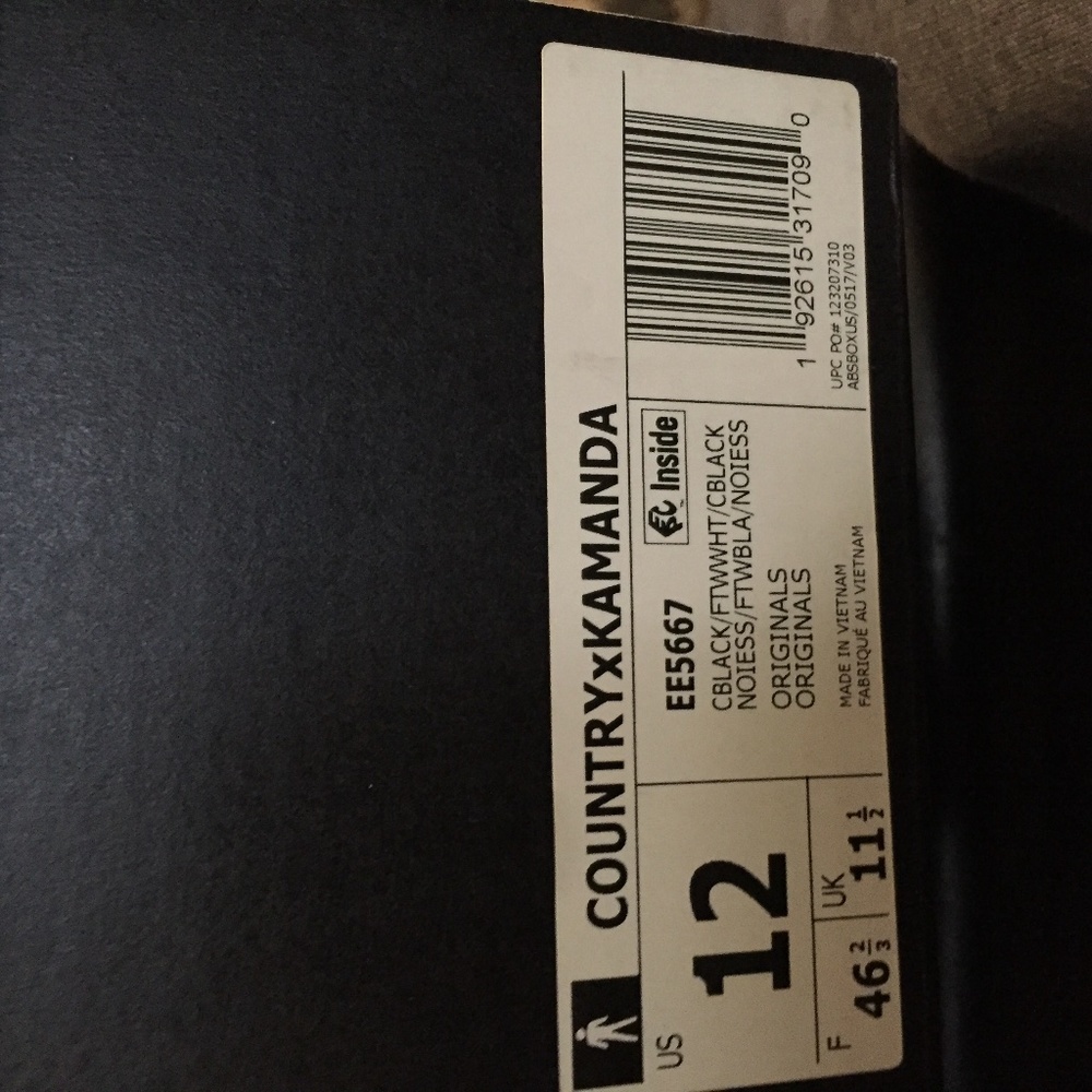 Adidas country kamanda size 12